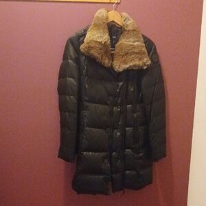 Women's Black Puffer Coat with Faux Fur Collar